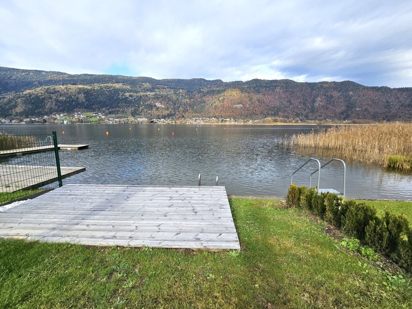 Wörthersee Immobilien - ERSTBEZUG - Seebungalow Mit Eigenem Seezugang ...